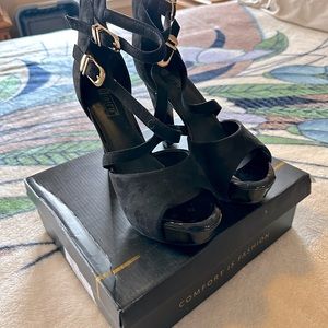 Formal platform heels